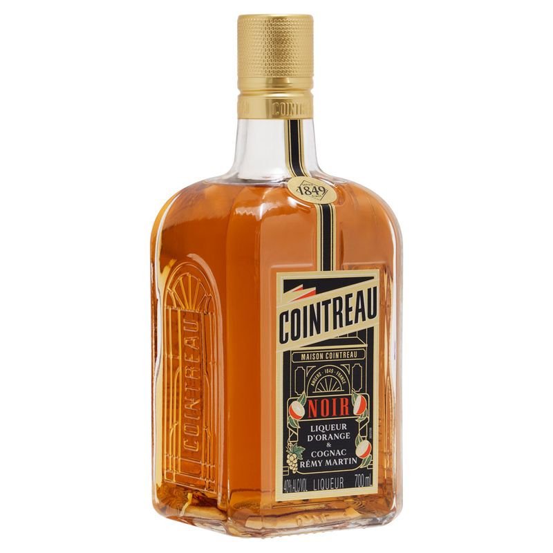 licor-frances-cointreau-noir-1