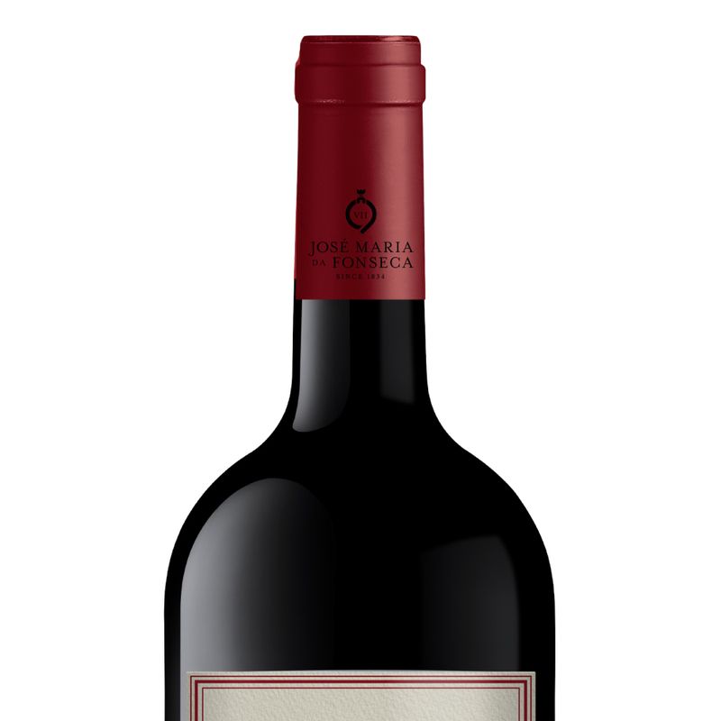 vinho-periquita-tinto-1.5l-2.jpg