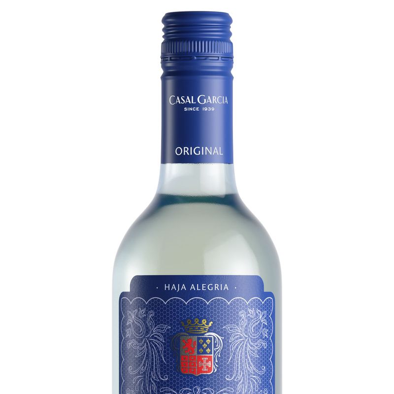 vinho-portugues-casal-garcia-branco-375ml-3.jpg